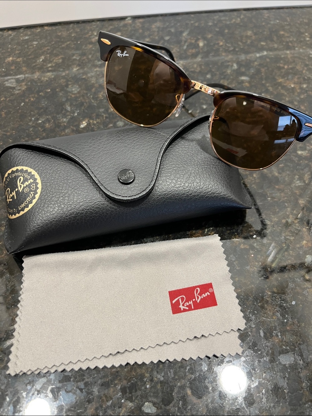 Ray-Ban Men's Toiletry-Style Sunglasses Case Set in Black and Brown